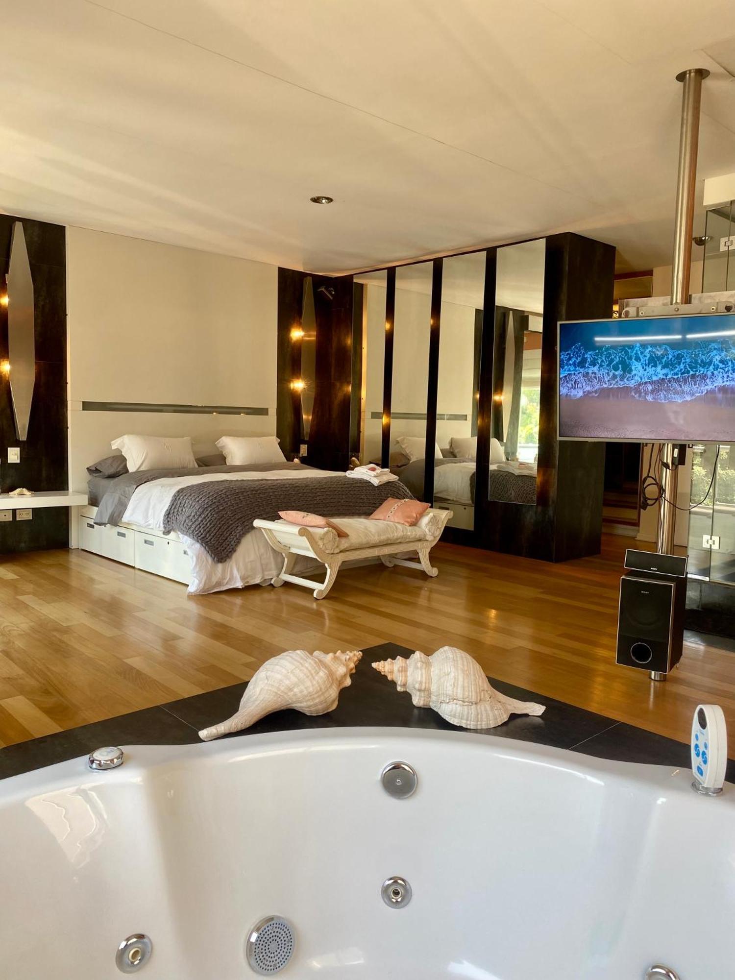 Bed and Breakfast Cool Clima Olivos Exterior foto