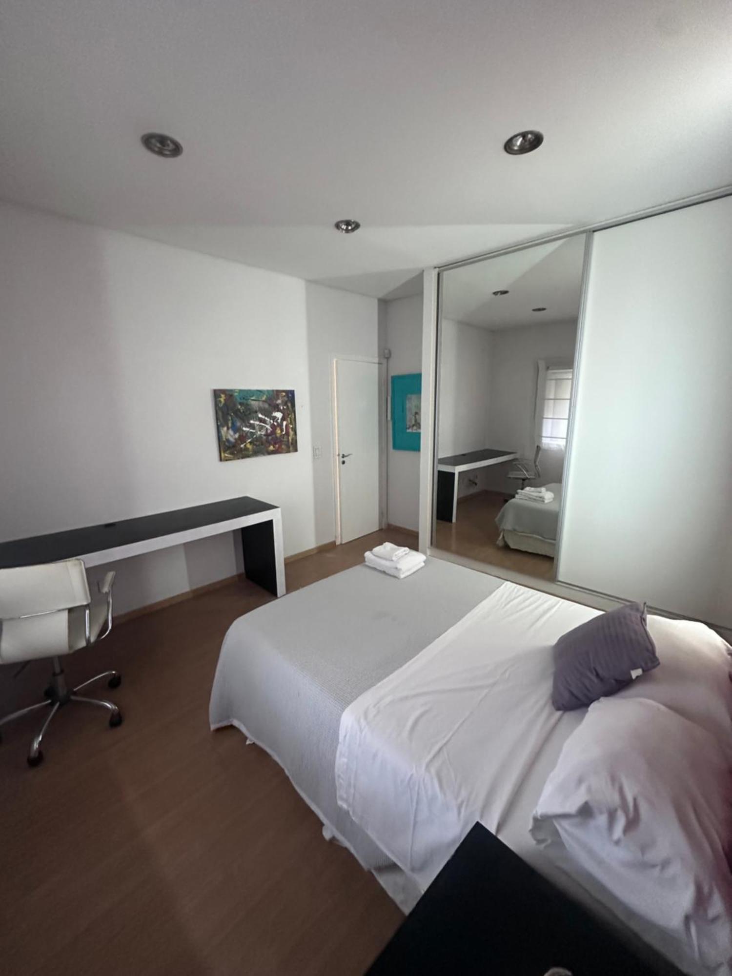 Bed and Breakfast Cool Clima Olivos Exterior foto
