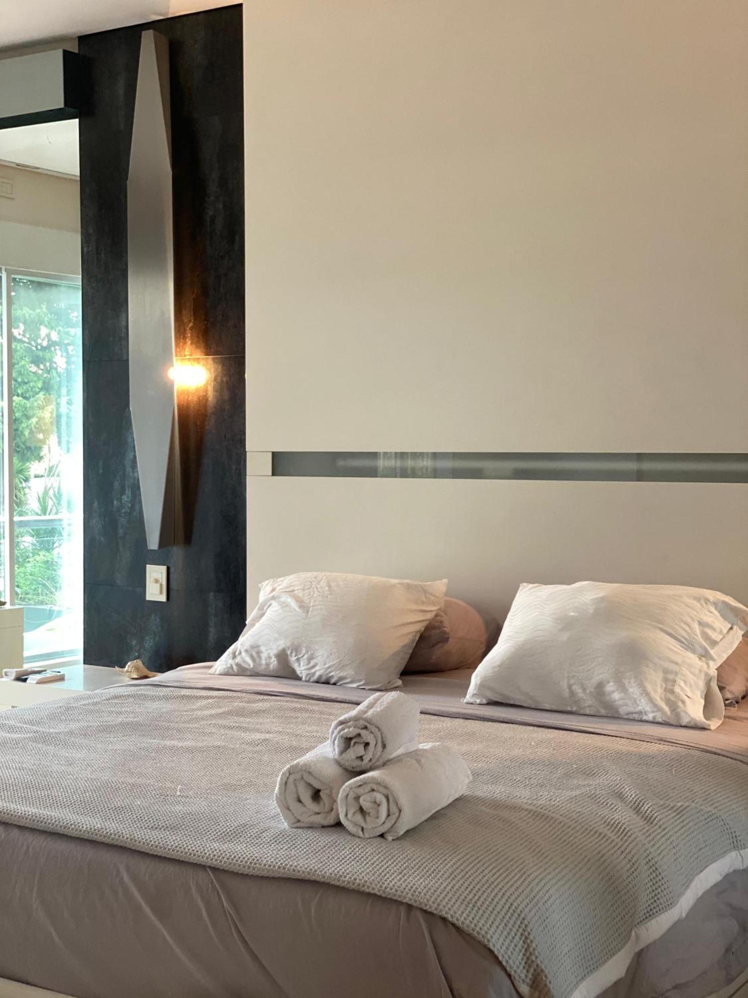 Bed and Breakfast Cool Clima Olivos Exterior foto