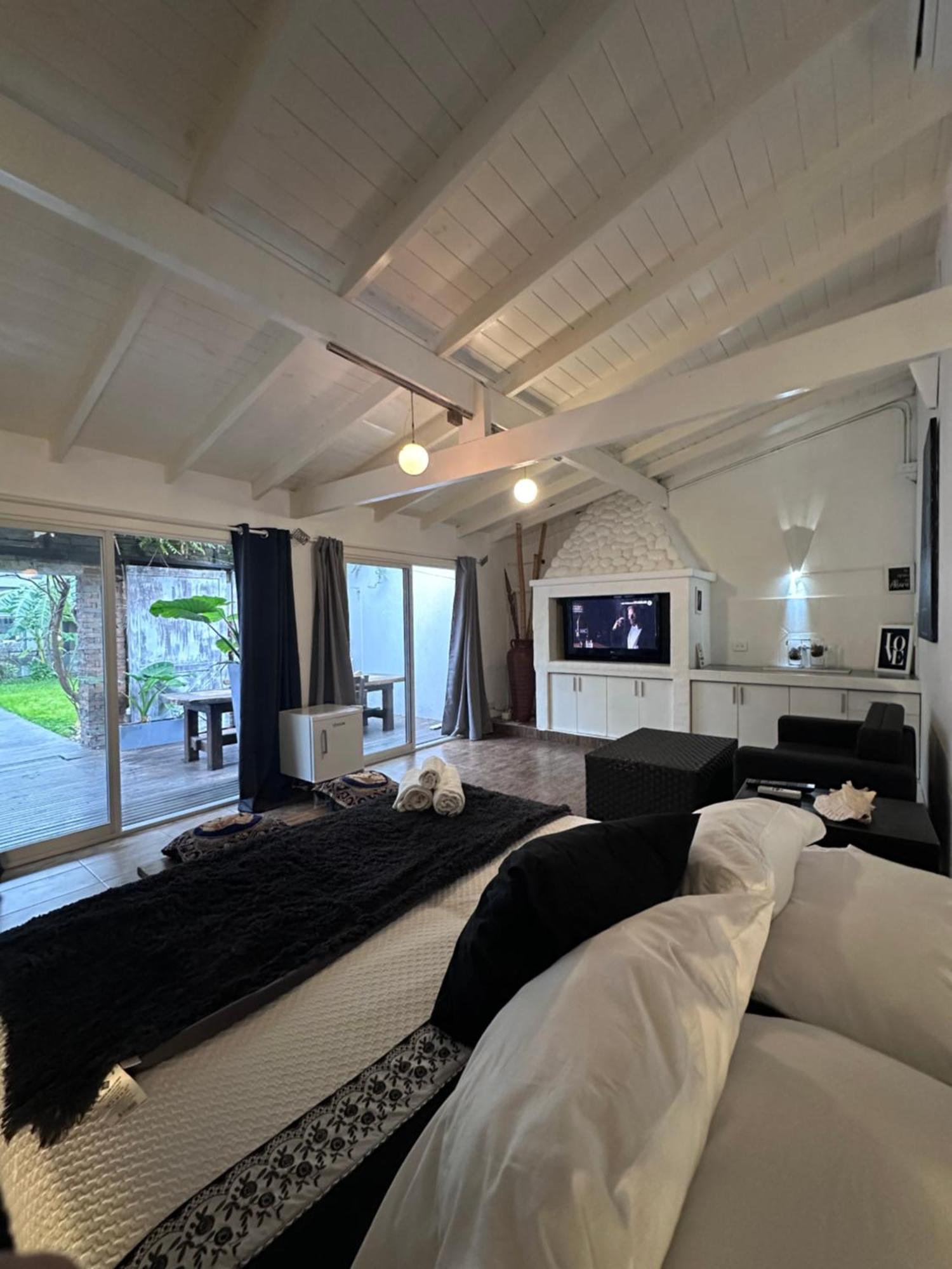Bed and Breakfast Cool Clima Olivos Exterior foto